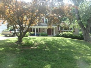 13716 Drake Dr, Rockville, MD 20853