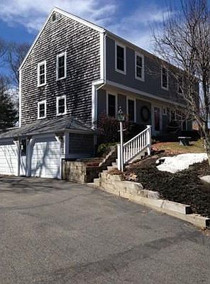 1st image of 7 Sleepy Hollow Dr