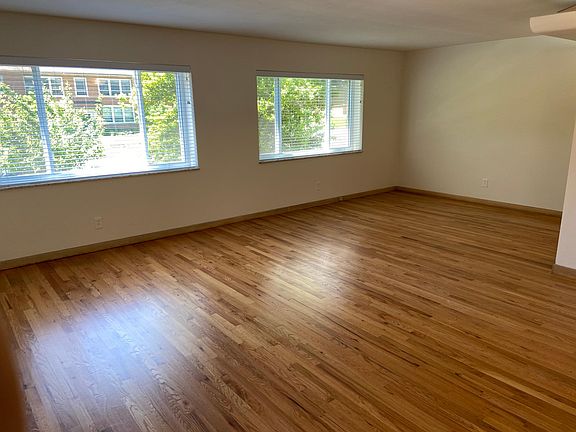 5th image of 8729 Delmar Blvd APT 1E