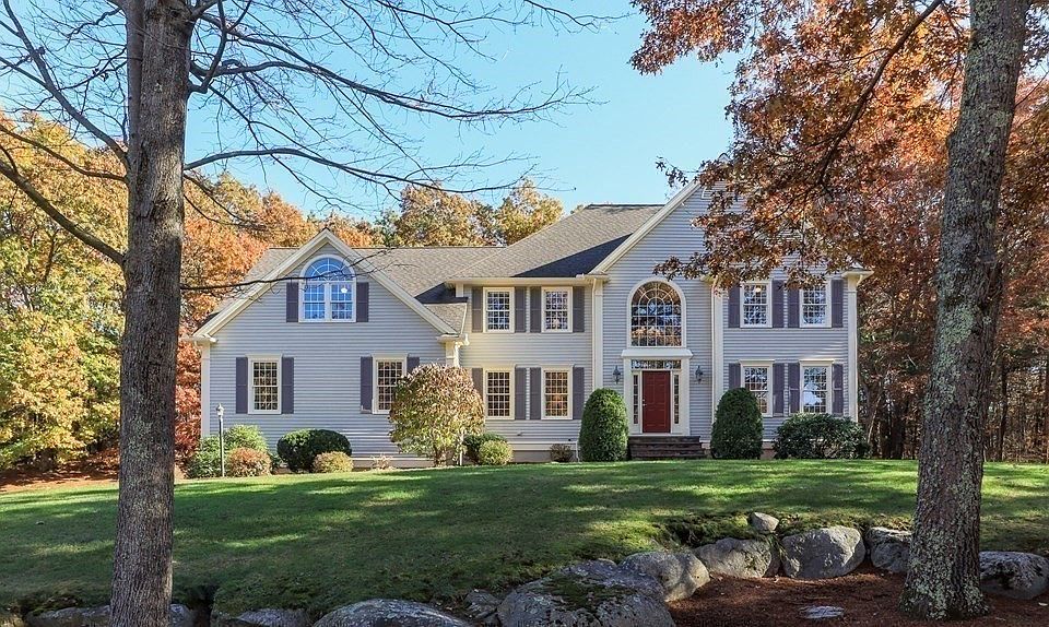 1st image of 78 Duck Pond Dr