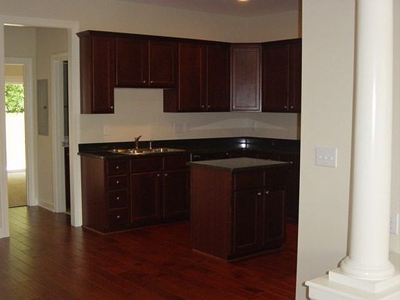 4th image of 255E E Delaware Avenue