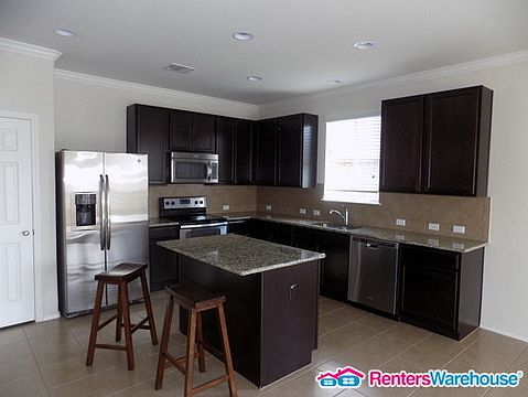 3rd image of 751 Hoot Owl Ln S