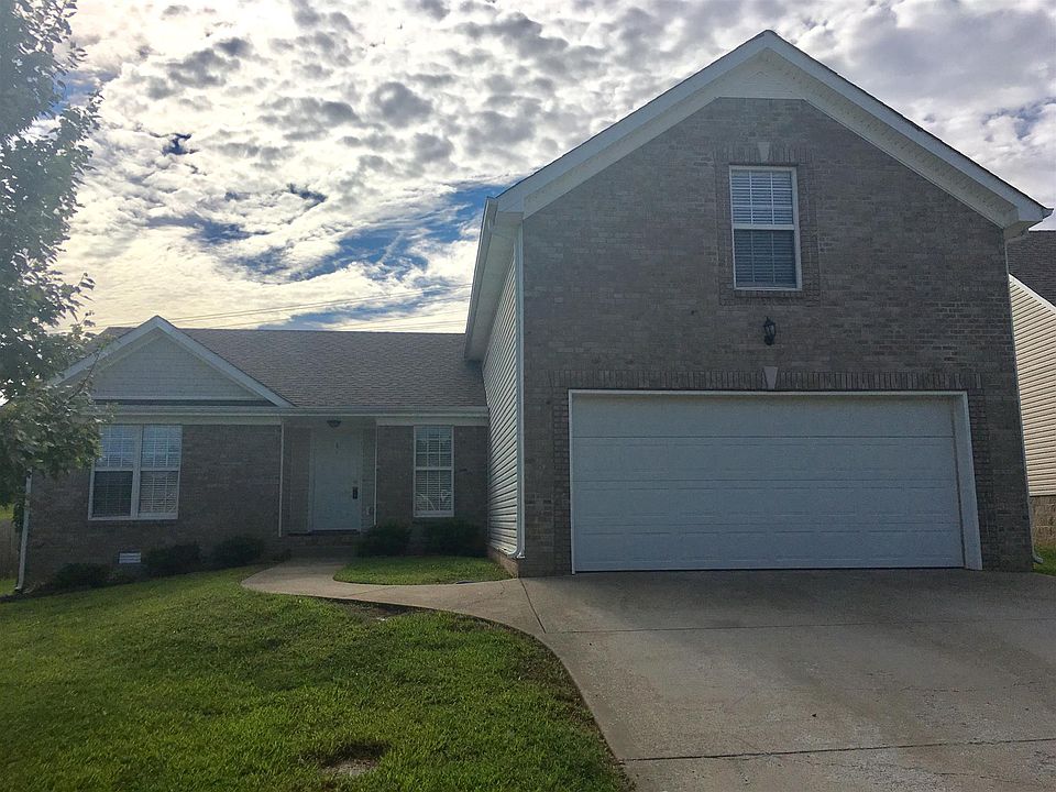 1st image of 3483 Oak Creek Dr