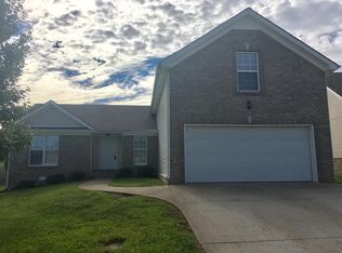 3483 Oak Creek Dr, Clarksville, TN 37040
