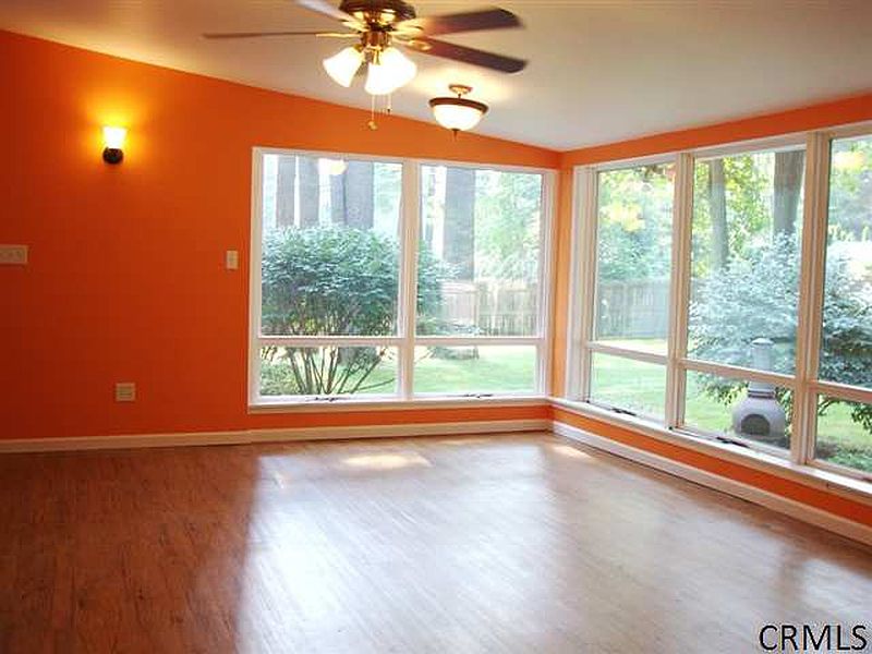 5th image of 127 BIRCHWOOD Drive