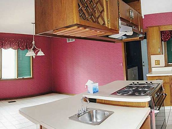 5th image of 9630 Cedar Cove Ln
