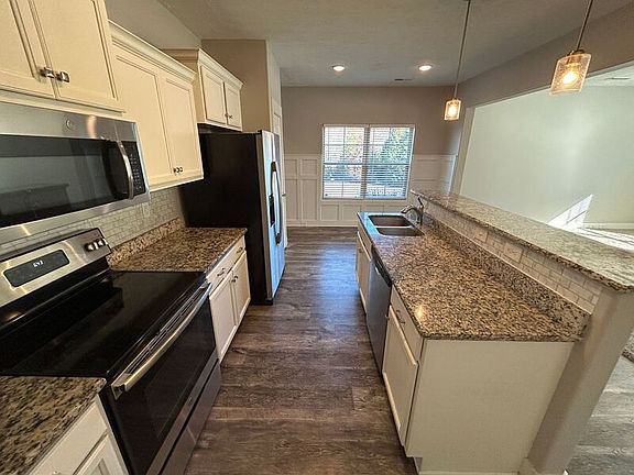 5th image of 2522 Lightbend Dr