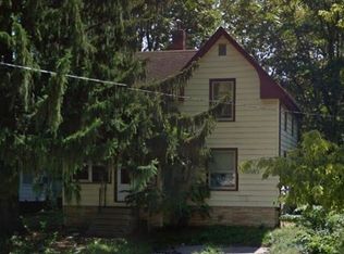 629 W 9th St, Waterloo, IA 50702