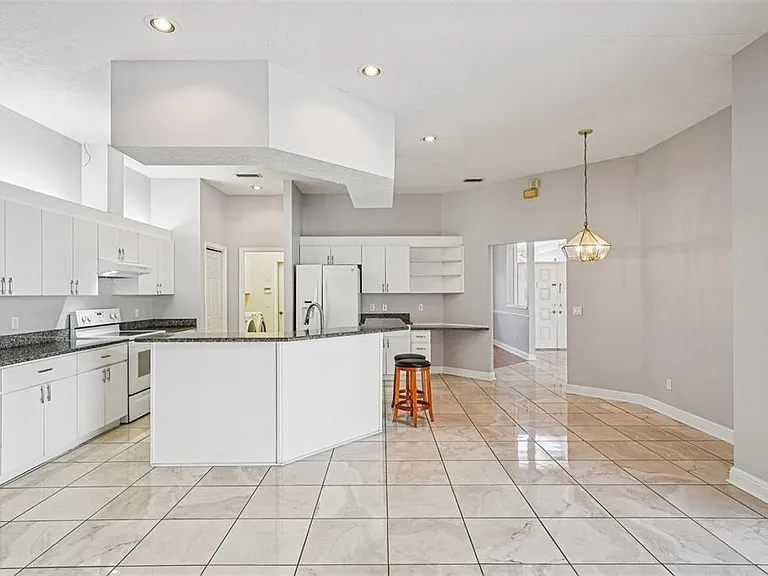 918 Academy Dr — Photo 28