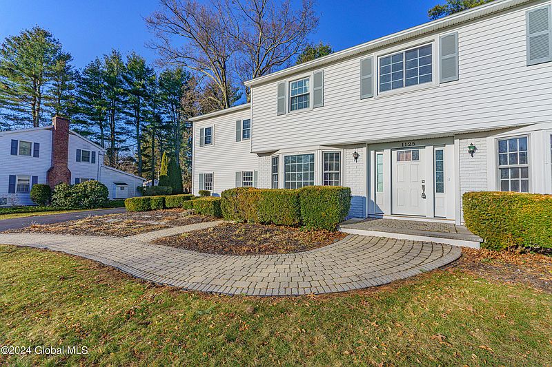4th image of 1125 Fernwood Drive