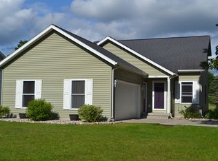340 S Maple St, Newaygo, MI 49337