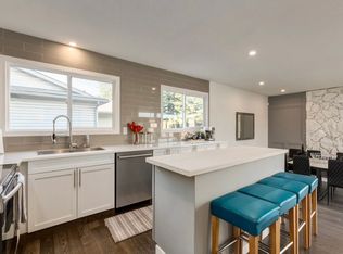 64 W Whitefield Cres NE #7, Calgary, AB T1Y5K1