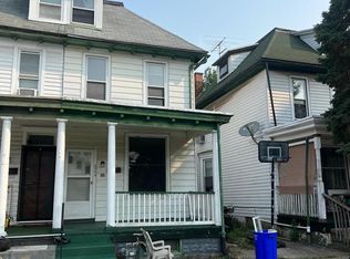 2042 Berryhill St, Harrisburg, PA 17104