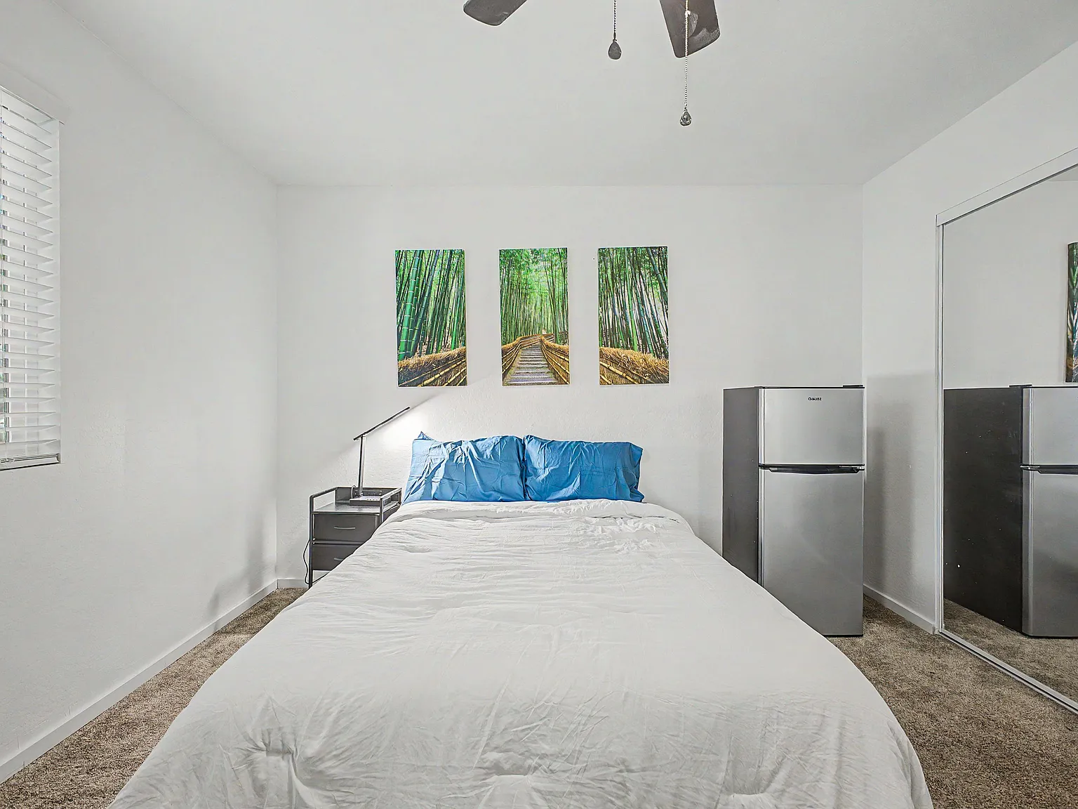 4 bed, 2.0 bath, 1019 sqft, $1,070 — Photo 2