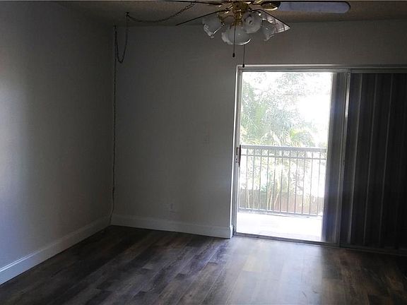 5th image of 6557 SW 41st Pl