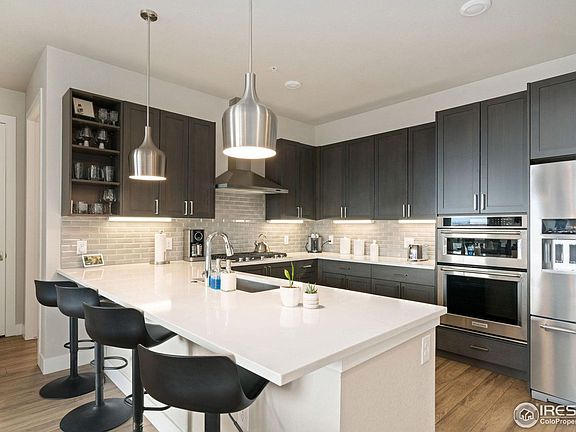 2nd image of 20 Wilcox St #606
