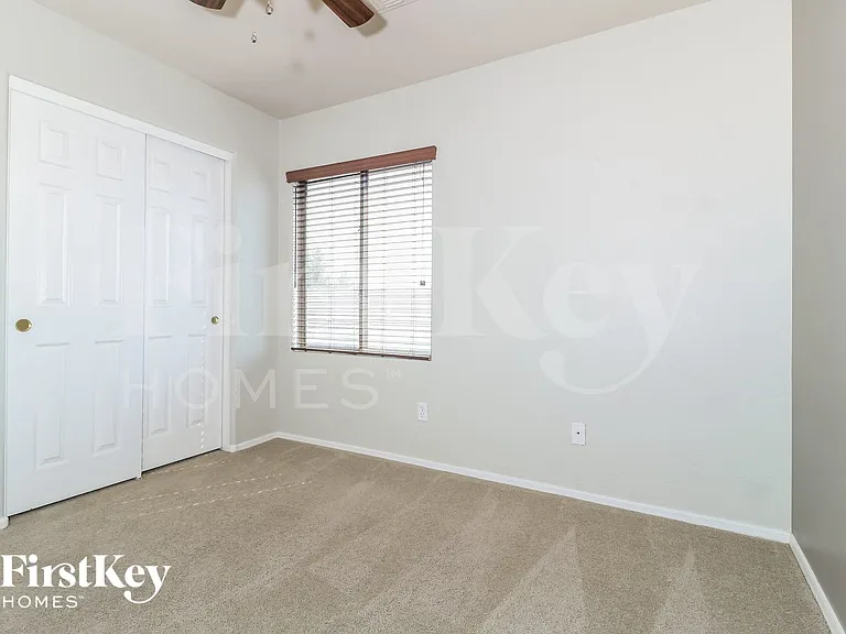 16196 W Hearn Rd — Photo 9