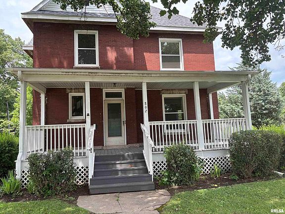 3rd image of 802 W 4th St