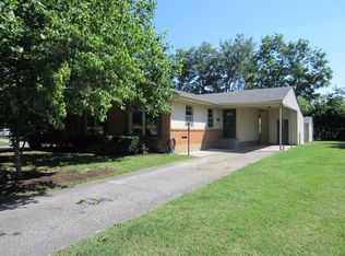 3801 Layside Dr, Louisville, KY 40220