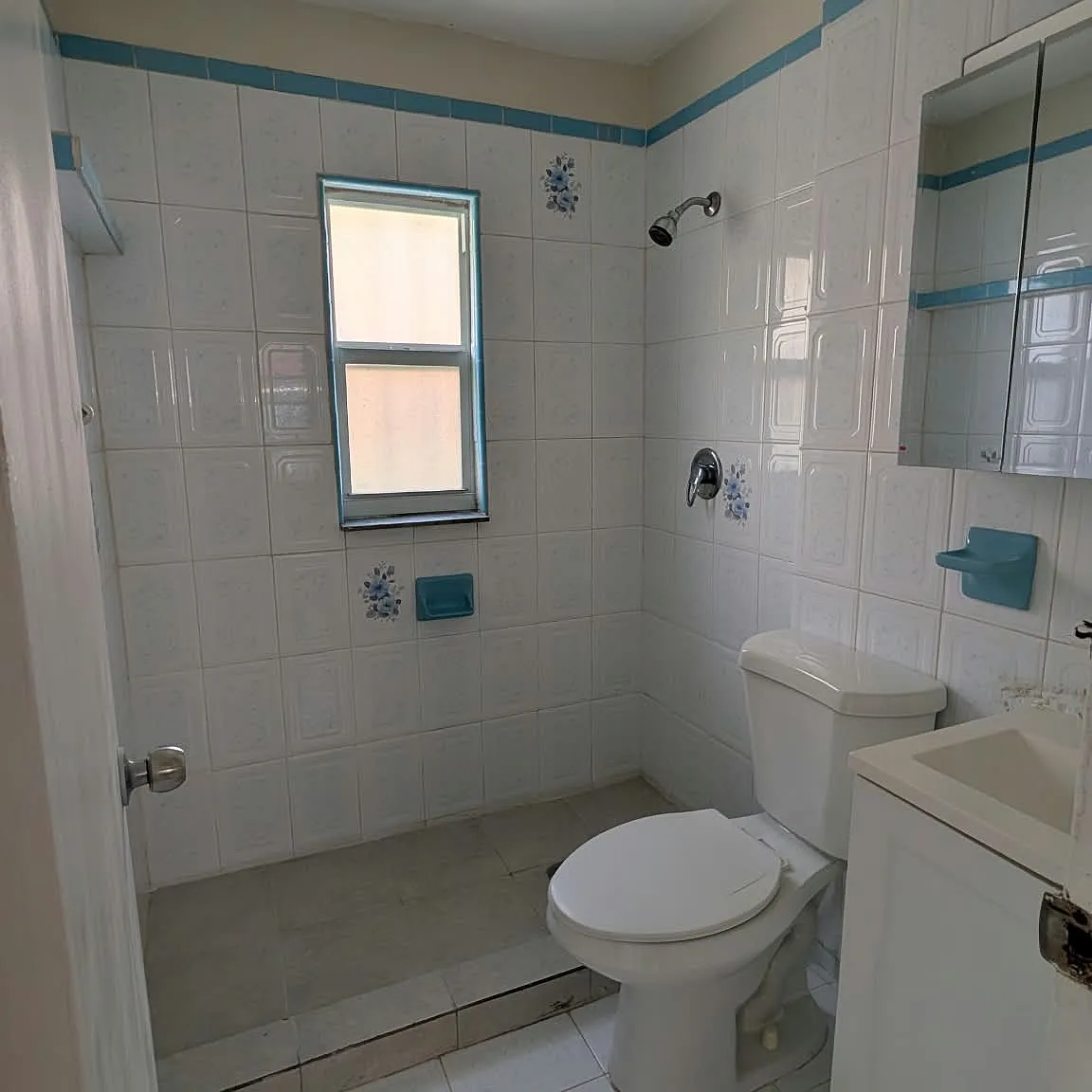 3 bed, 3000 sqft, $3,000 — Photo 4