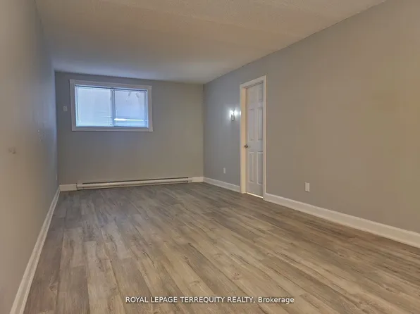 207 Trent St E #2, Whitby, ON L1N 1L7