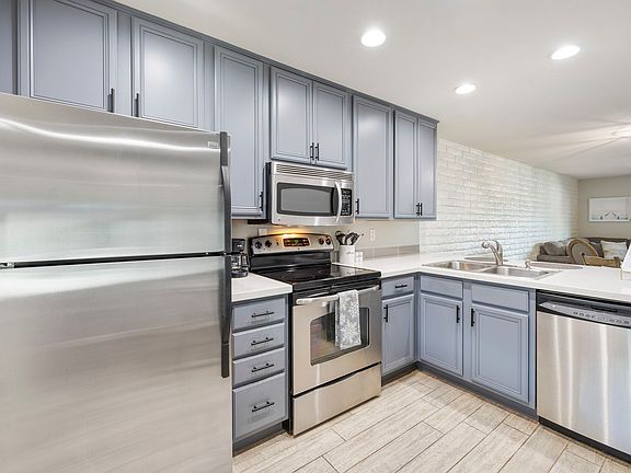 2nd image of 4354 N 82nd St Unit 260