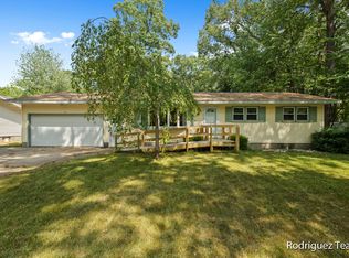 1374 Poulson Rd, Muskegon, MI 49445