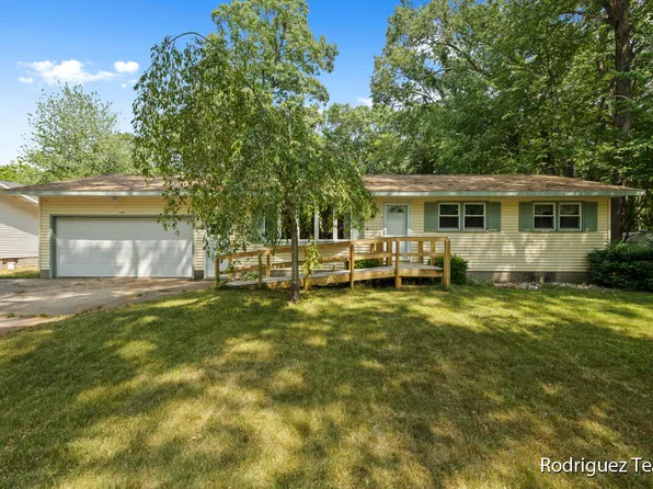 1374 Poulson Rd, Muskegon, MI 49445