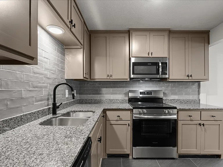 522 S Duncan Ave — Photo 13