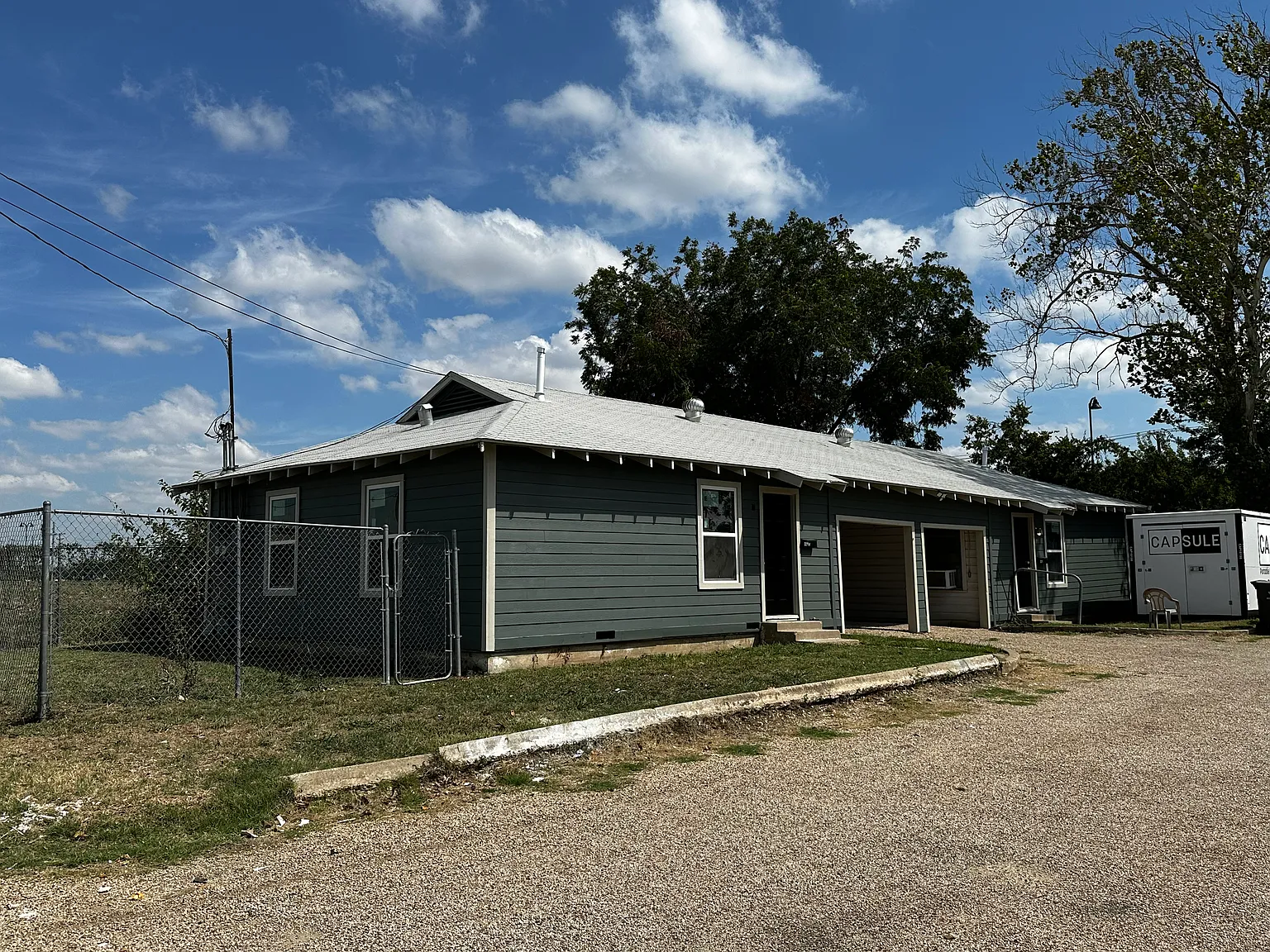 Beautiful Renovated 2-Bedroom Duplex in Arlington, TX — Photo 1