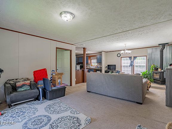 4th image of 142 Herbert Dr