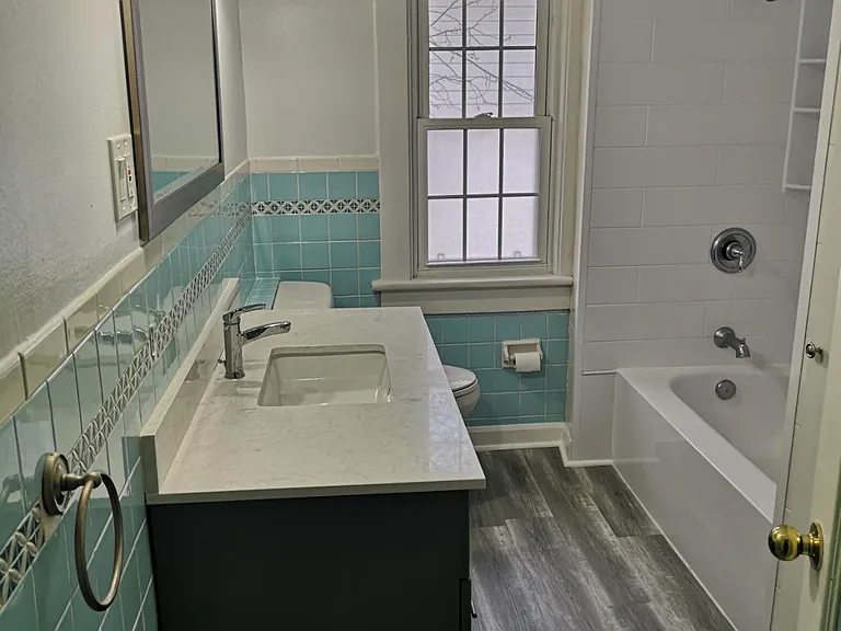 4266 Elgin St #2 — Photo 7