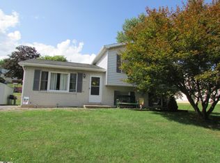 110 Melanie Ln, Pleasant Gap, PA 16823