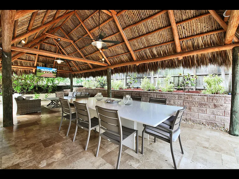 451 N Lyra Cir — Photo 32