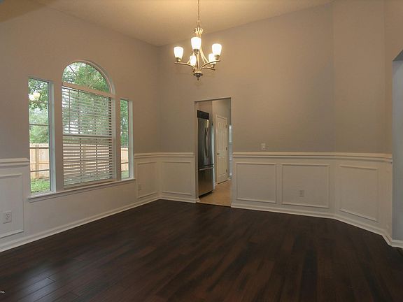 4th image of 7427 Petrell Dr