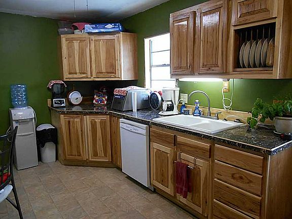 3rd image of 14144 Hensley Ln