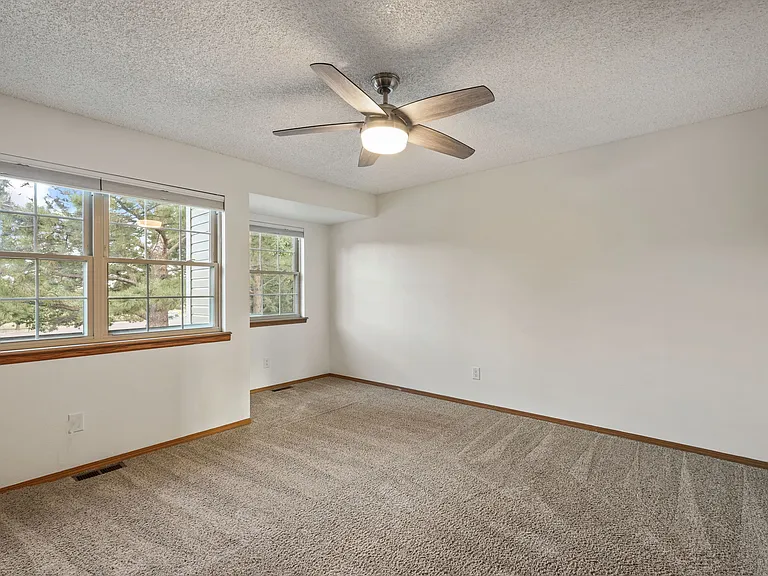 7941 Lexington Park Dr — Photo 12