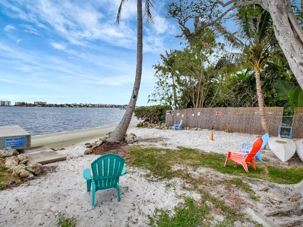 1516 S Lakeside Drive #307, Lake Worth Beach, FL 33460