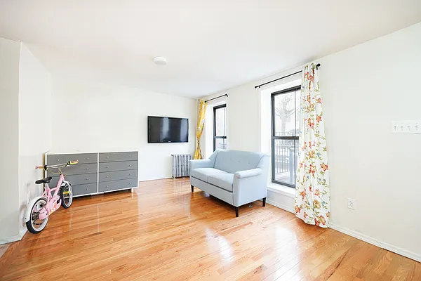 Sold by Compass | media 4