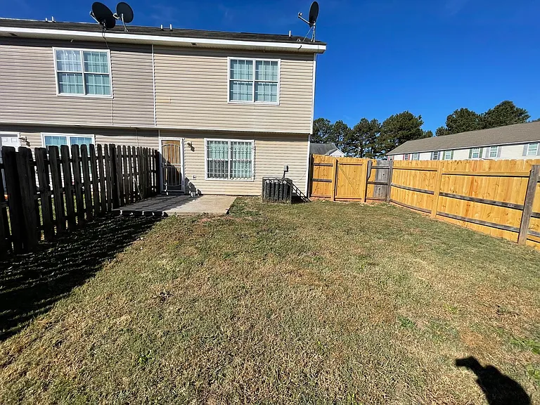 191 Blake Ave — Photo 18