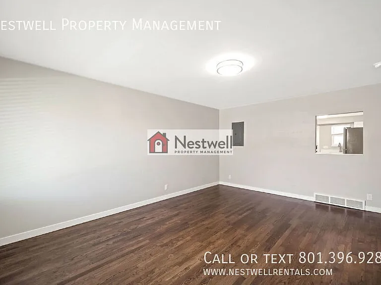 2543 E 3300 S — Photo 6