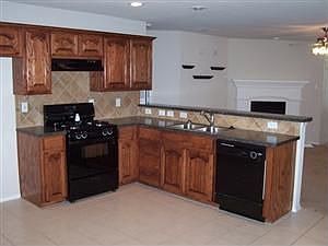 2nd image of 10909 Colonial Heights Ln