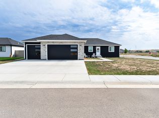 83 Saint Andrews Ln, Gillette, WY 82718