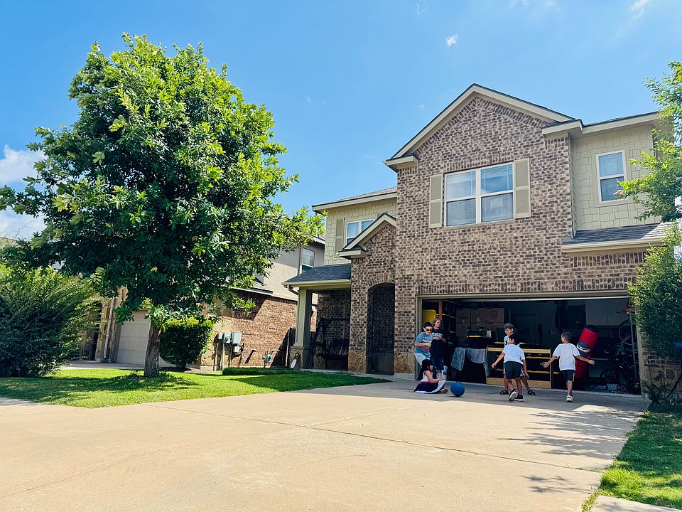 1st image of 528 Rancho Verde Dr