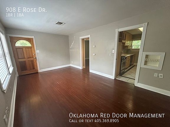 4th image of 908 E Rose Dr