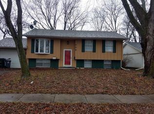 208 Hanover Rd SW, Cedar Rapids, IA 52404