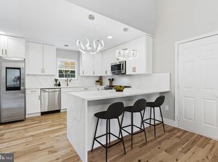 4519 Waverly Crossing Ln, Chantilly, VA 20151