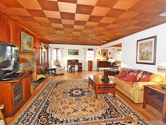 5th image of 27 Barberry Ct