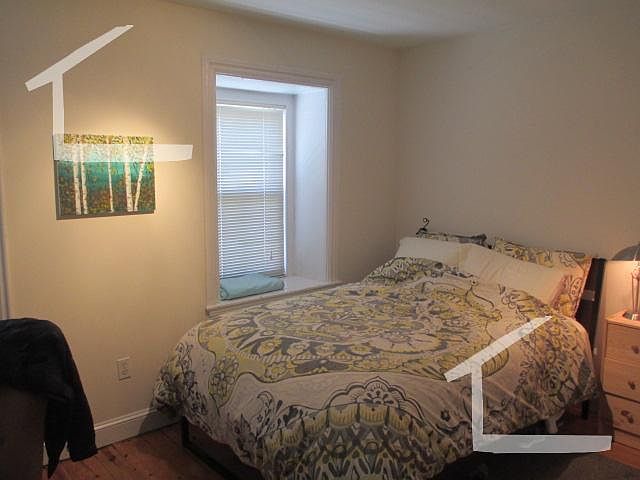 2nd image of 124 Browne St #3PB