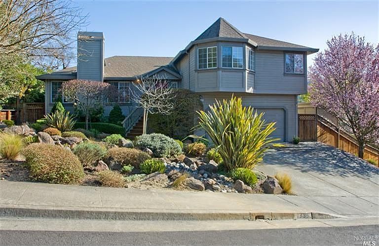 1st image of 1235 Highland Dr